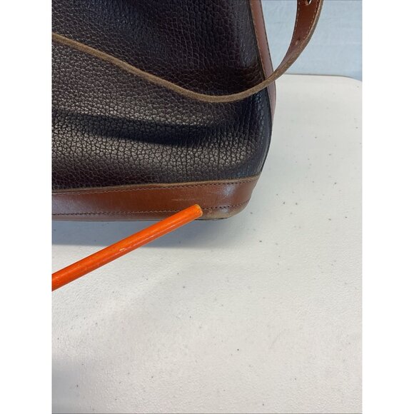 EUC VTG‎  Dooney & Bourke Black Tan Tumbled Pebbled Leather Hobo shoulder Bag - Picture 6 of 16